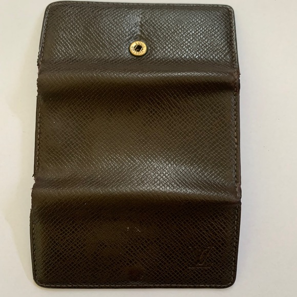 Louis Vuitton Taiga Multicles 4 Keyholder - Picture 4 of 12